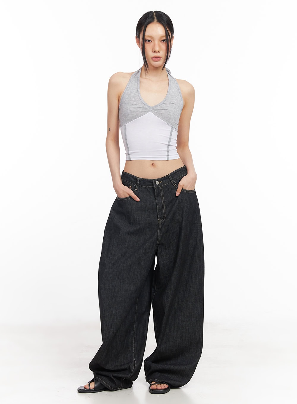 Shirred Halter V-Neck Crop Tank Top CY528