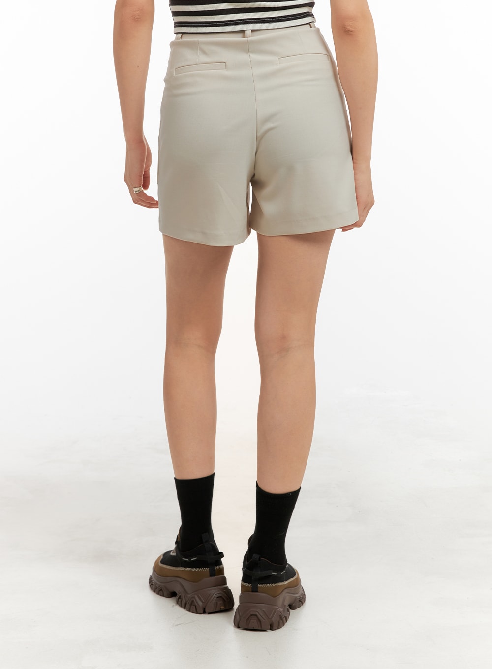 Solid Loose Fit Shorts OA429