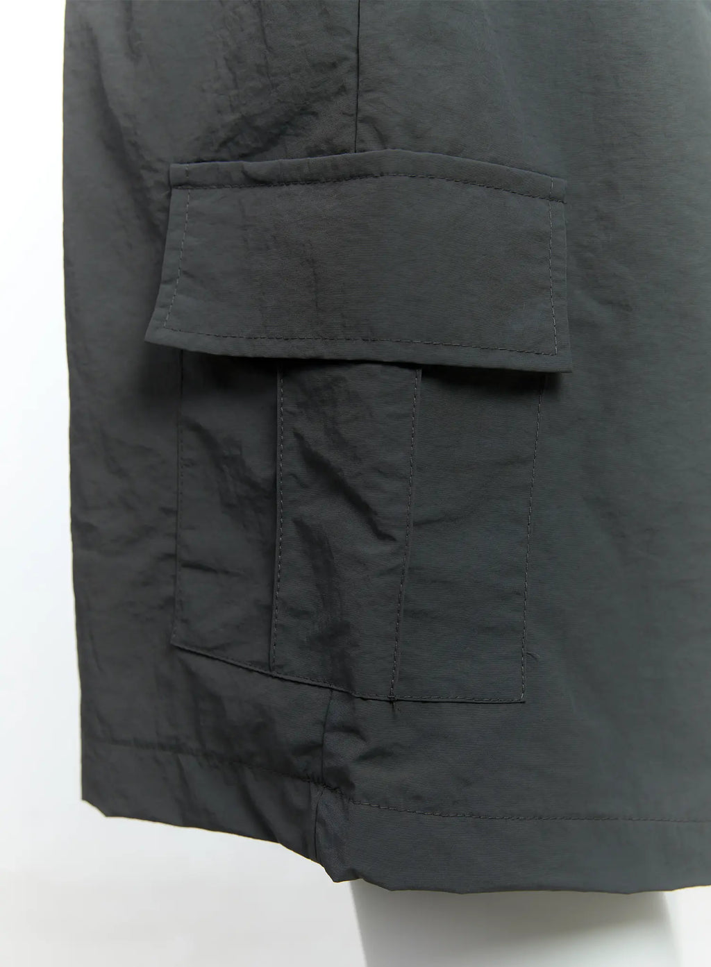 Men's Nylon Cargo Shorts IG512