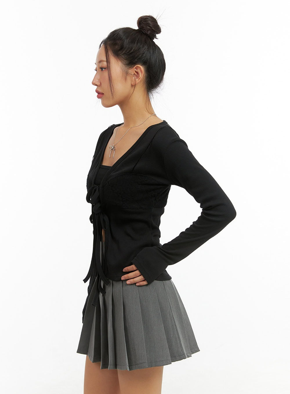 Ribbon Strap Solid Cardigan IS402