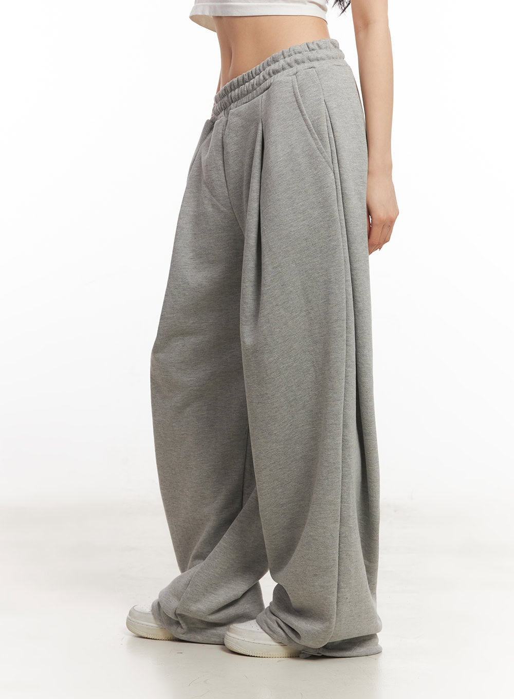 Pintuck Wide-Leg Sweatpants CA504