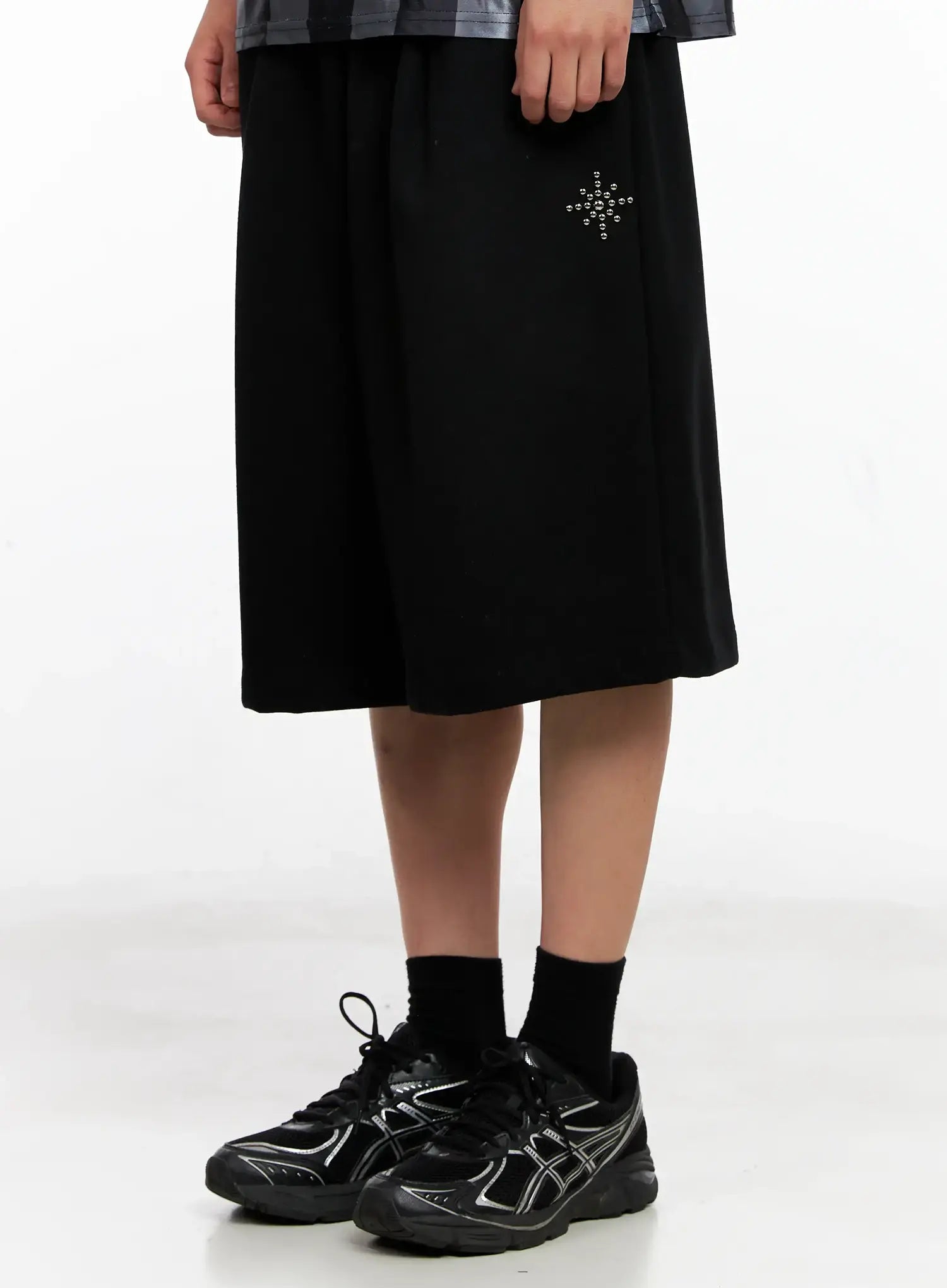 Men's Studded Bermuda Shorts IG511