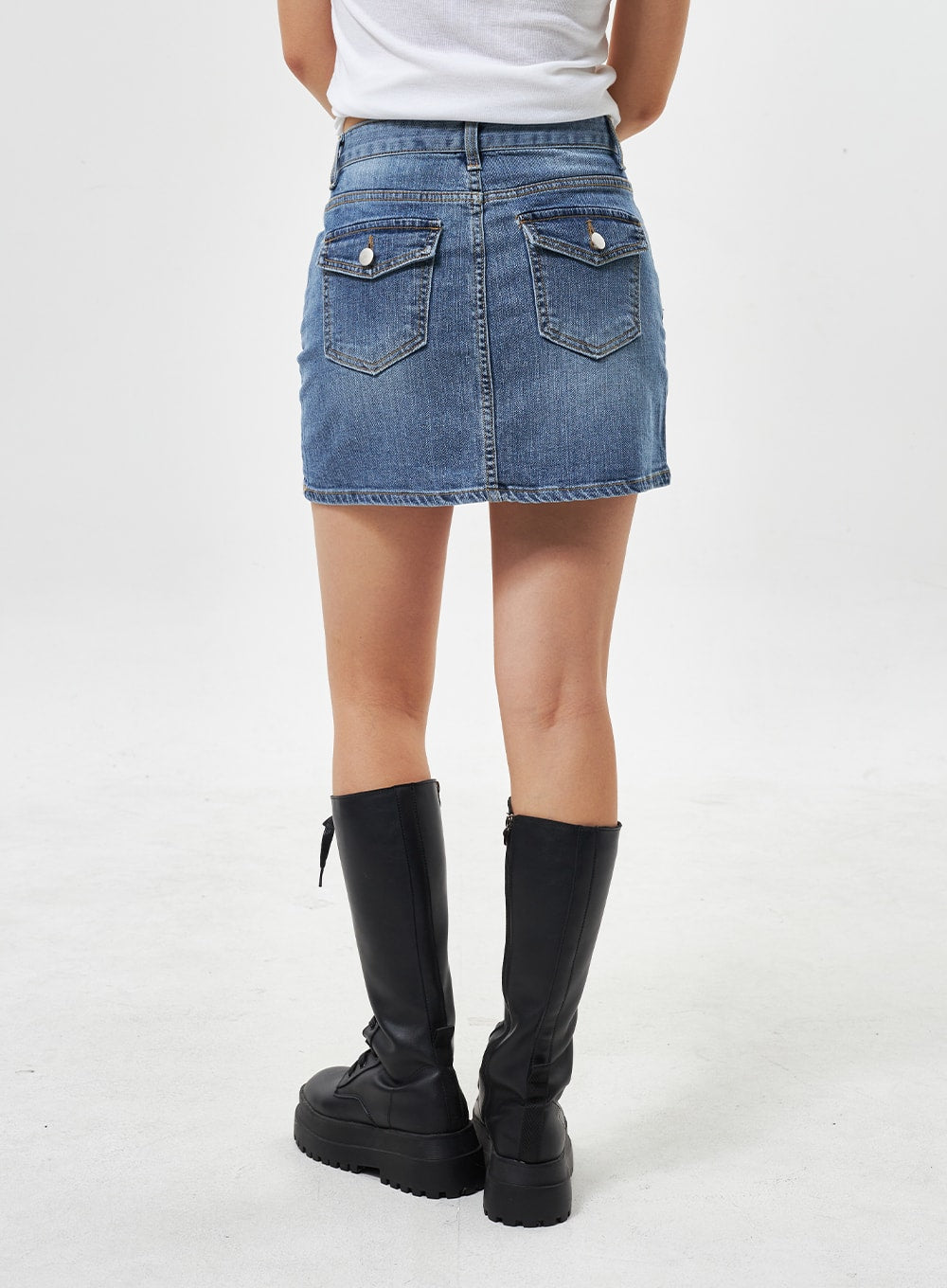 Mid-Wash Denim Mini Skirt CU301
