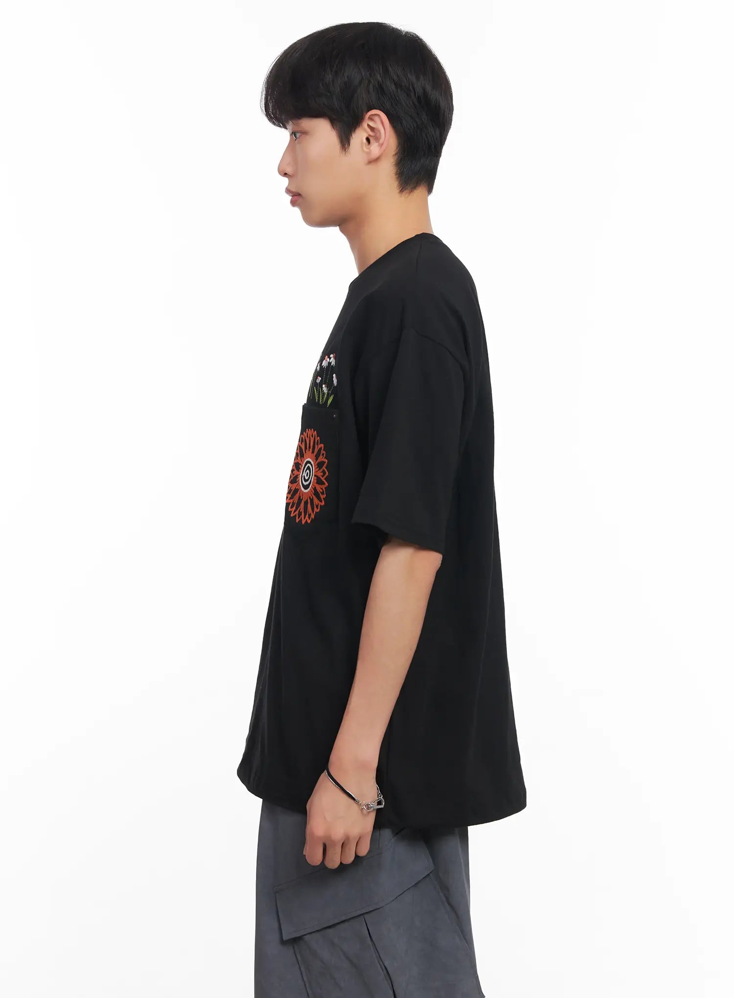 Men's Embroidered Graphic T-Shirt IU519