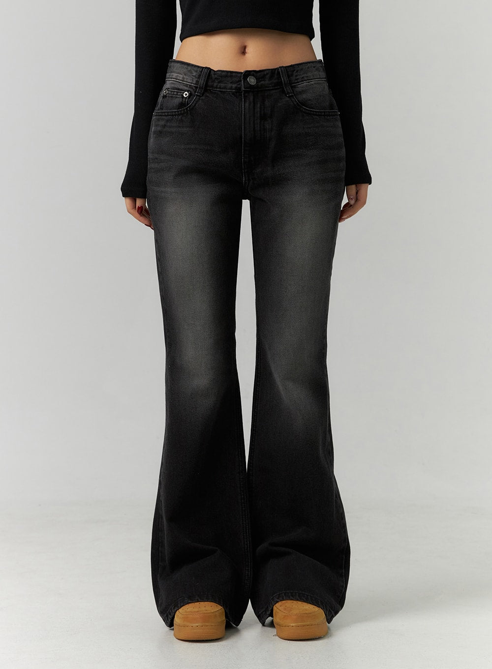 Low Rise Bootcut Jeans CD304