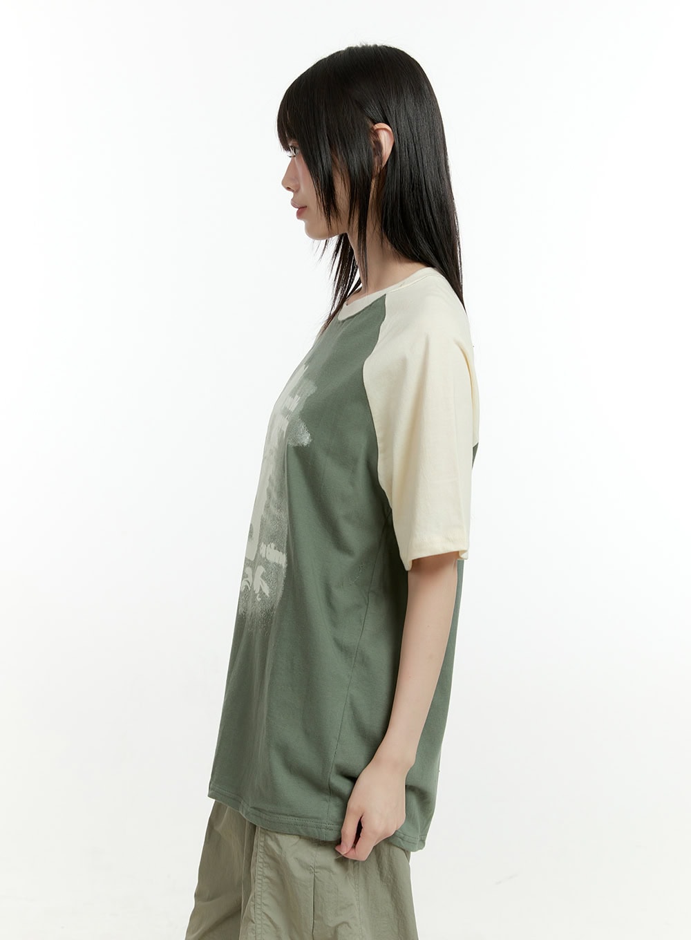 Cotton Graphic Raglan T-Shirt CG402