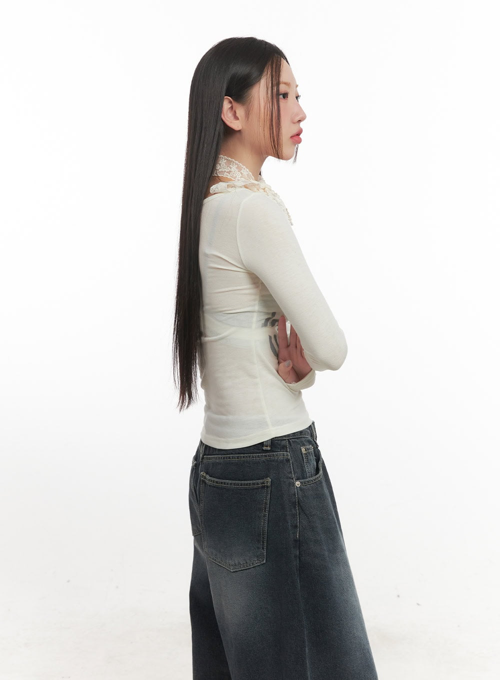 Graphic Slim-Fit Long-Sleeve Top CF526