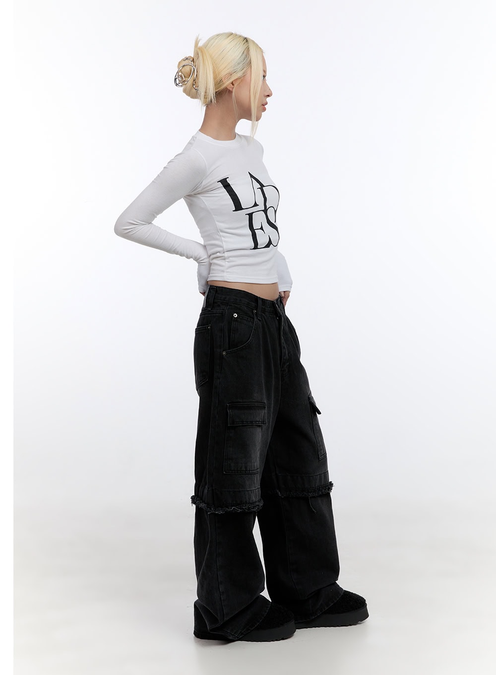 Round Neck Slim Fit Long Sleeve Crop Top CO423