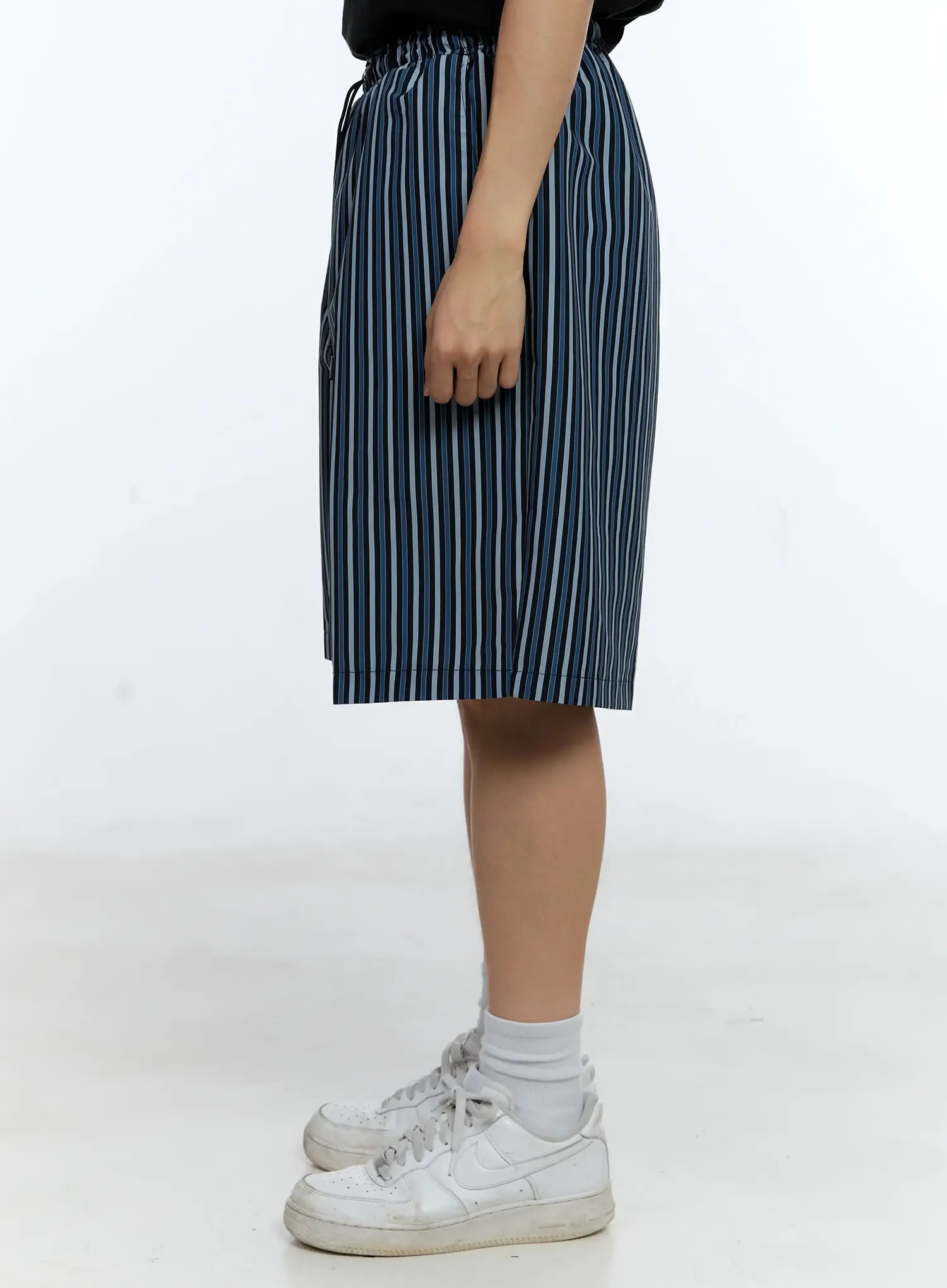 Men's Striped Straight-Leg Shorts IG515