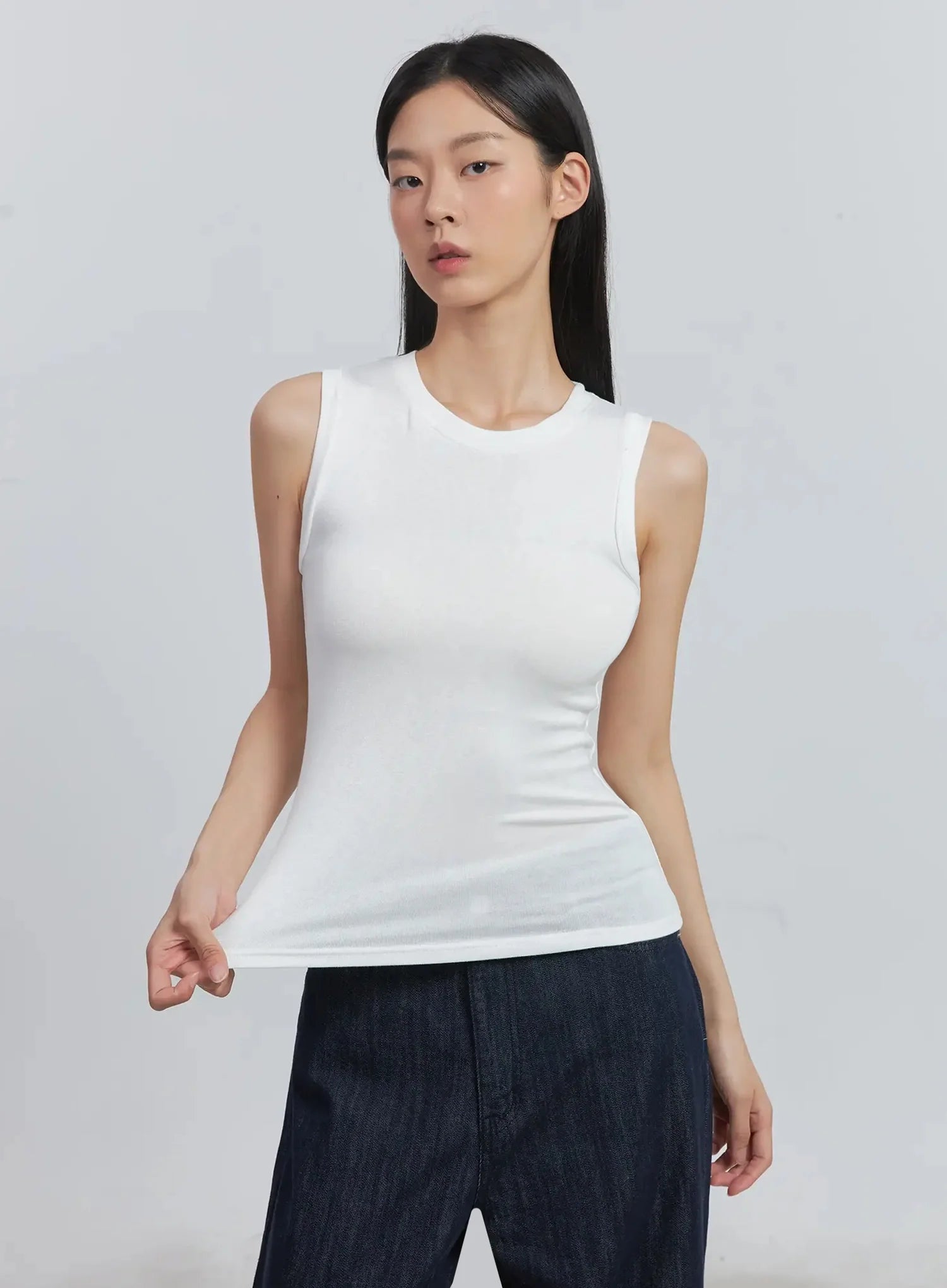 Basic Round-Neck Tank Top IU512