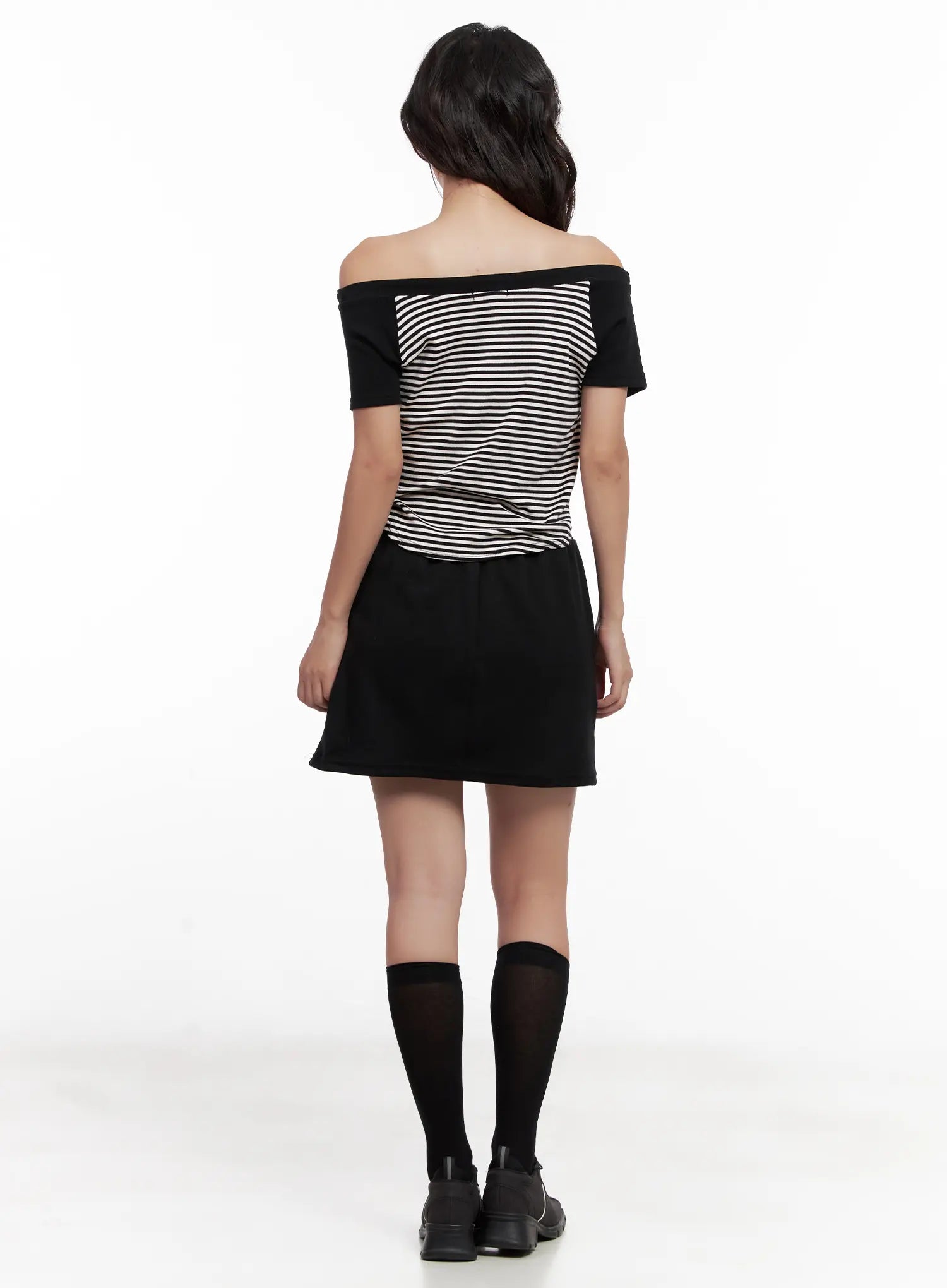 Striped Off-Shoulder Tee CL518