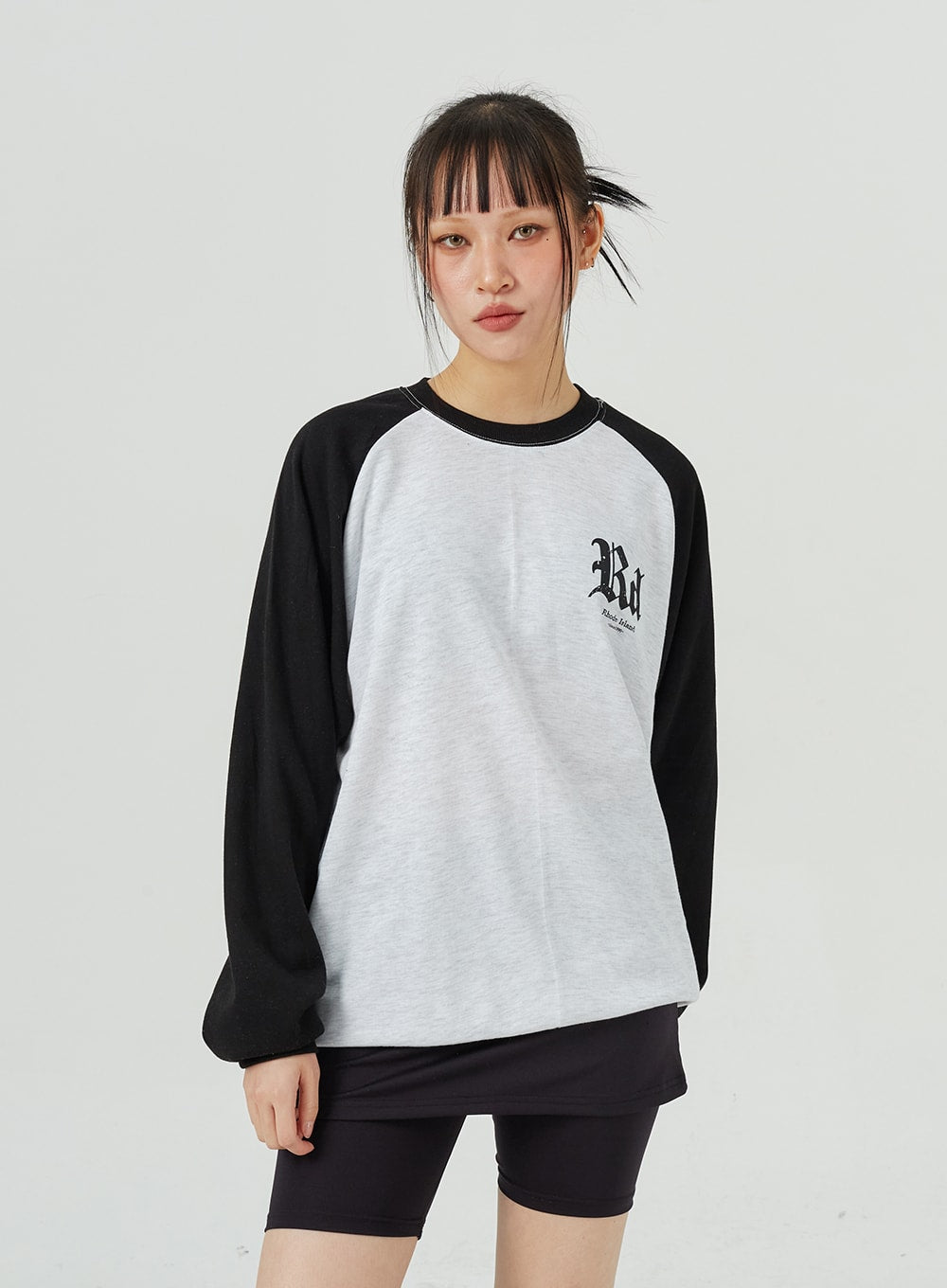 Two Color Graphic Sweatshirt CM316