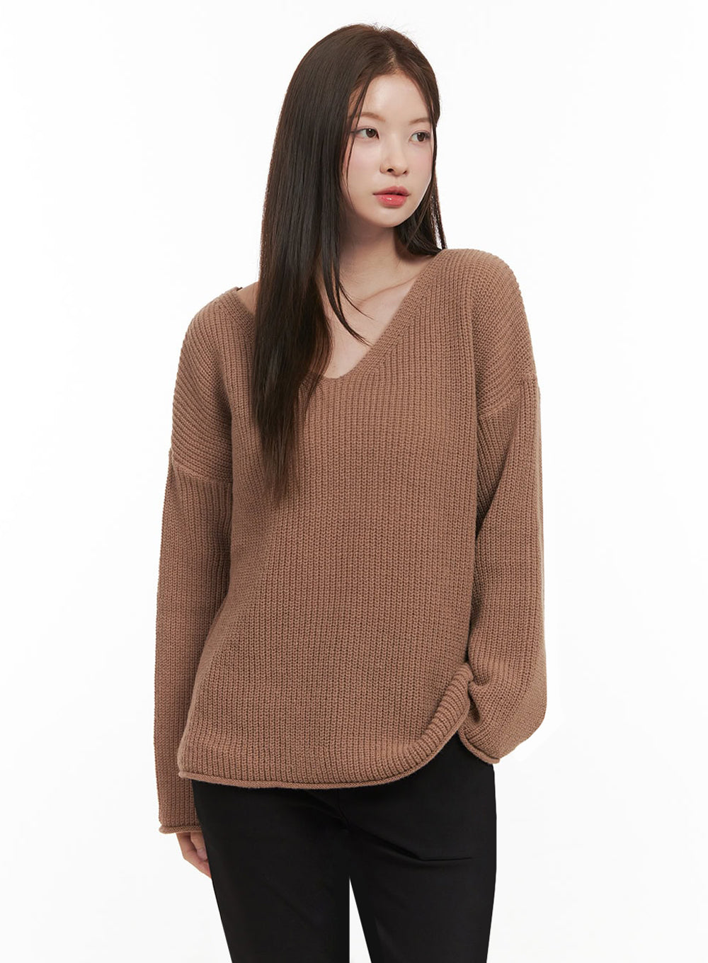 Relaxed-Fit V-Neck Sweater IF505