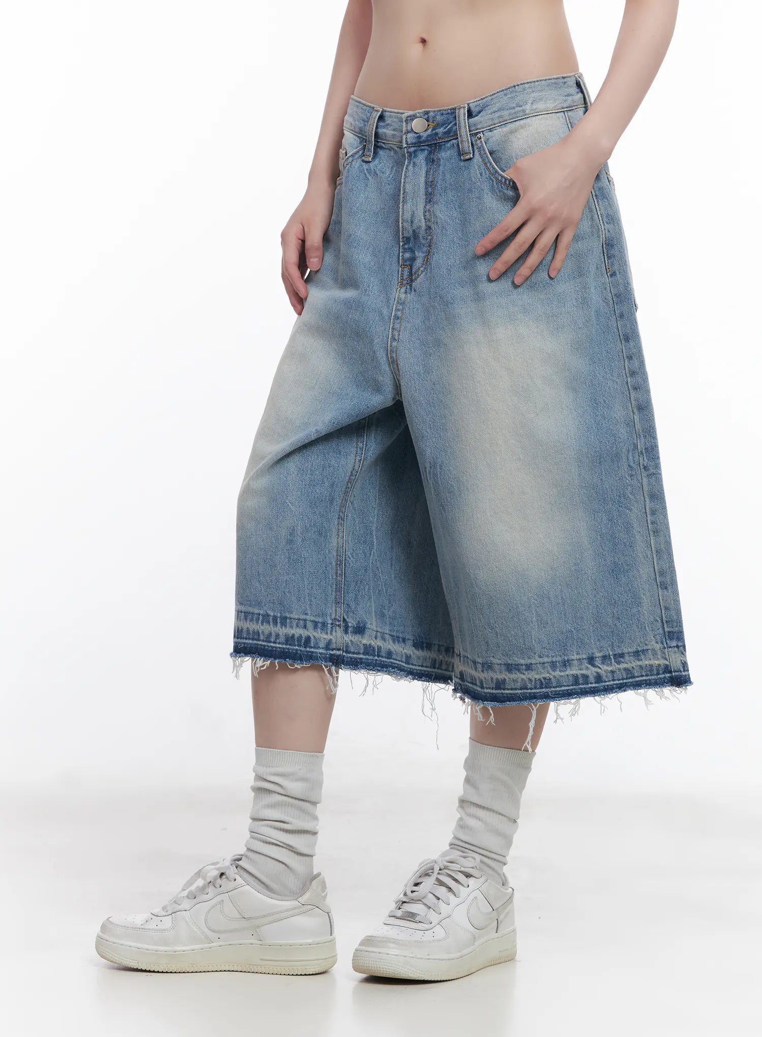 Light Wash Vintage Jorts CU519