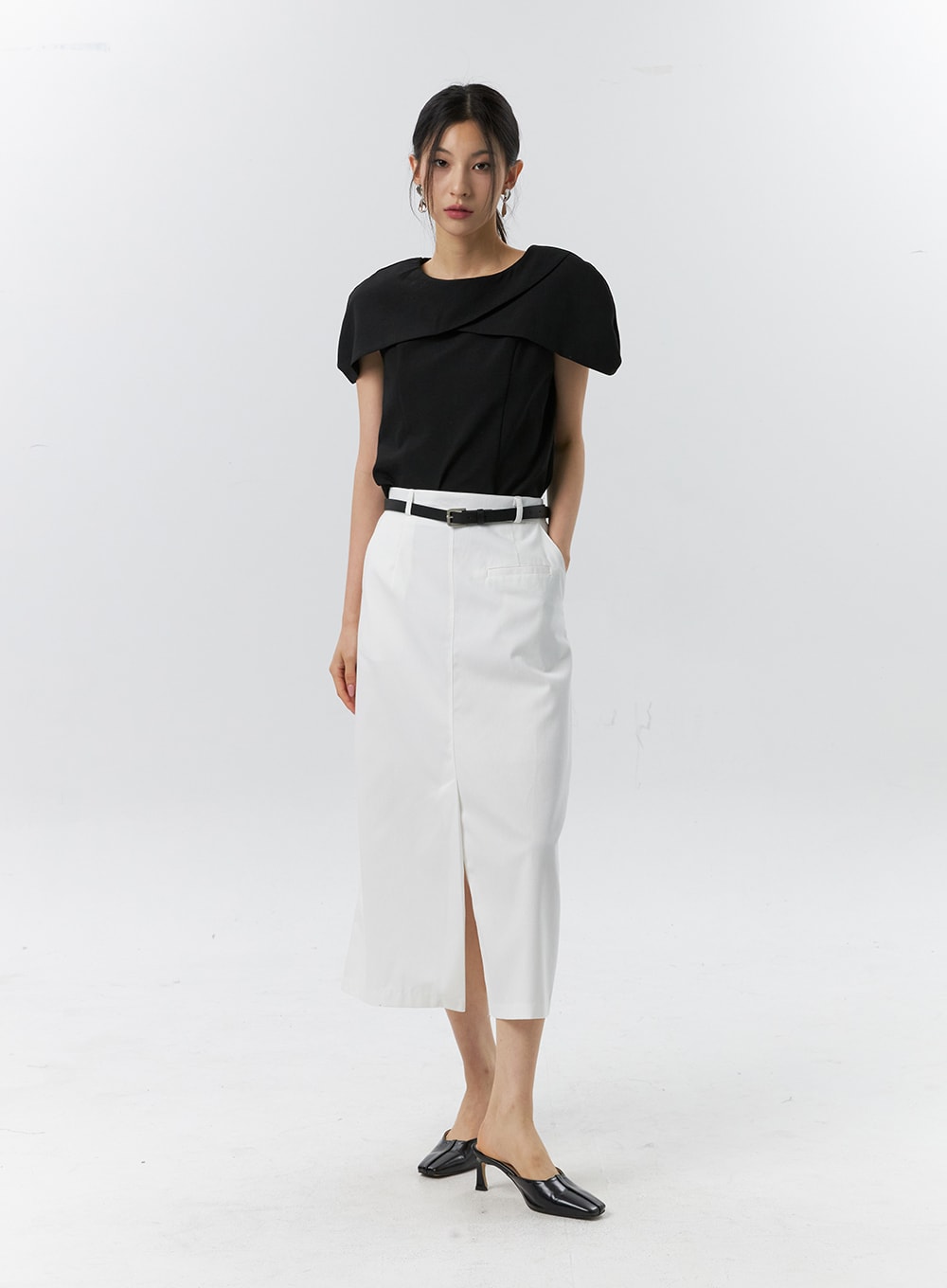 Wide Collar Blouse IL326