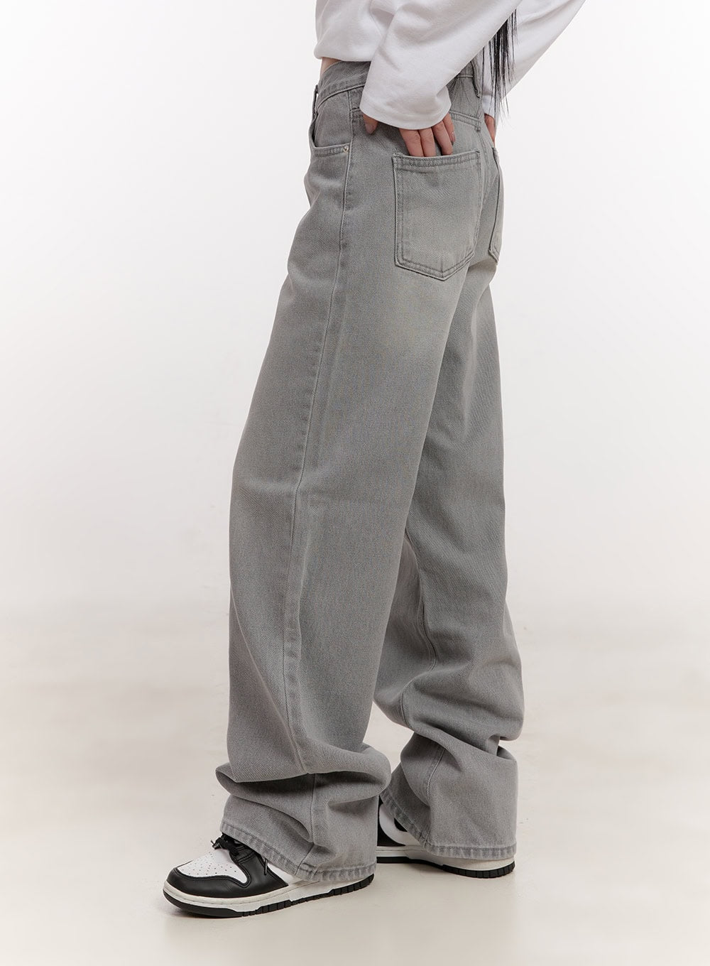 Ally Wide-Leg Jeans CJ531