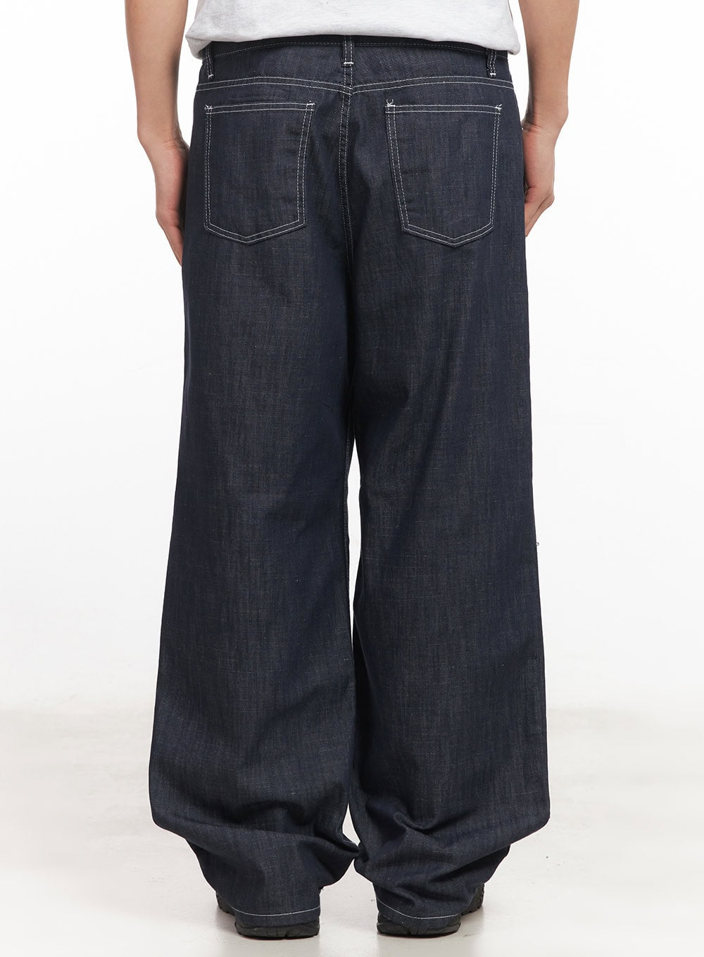 Men's Stitched Straight-Fit Jeans IA510