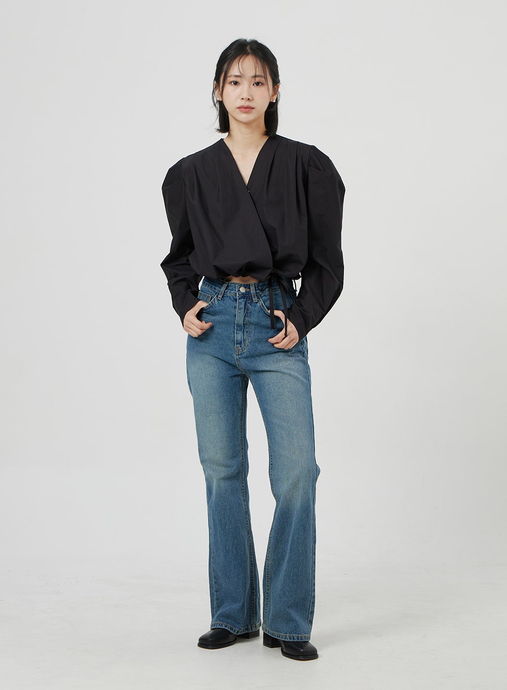 V-Neck Cropped Blouse OM303