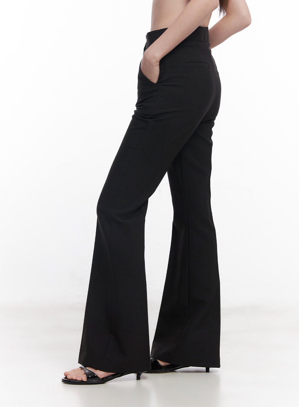 Slim-Fit Flared Trousers CY519