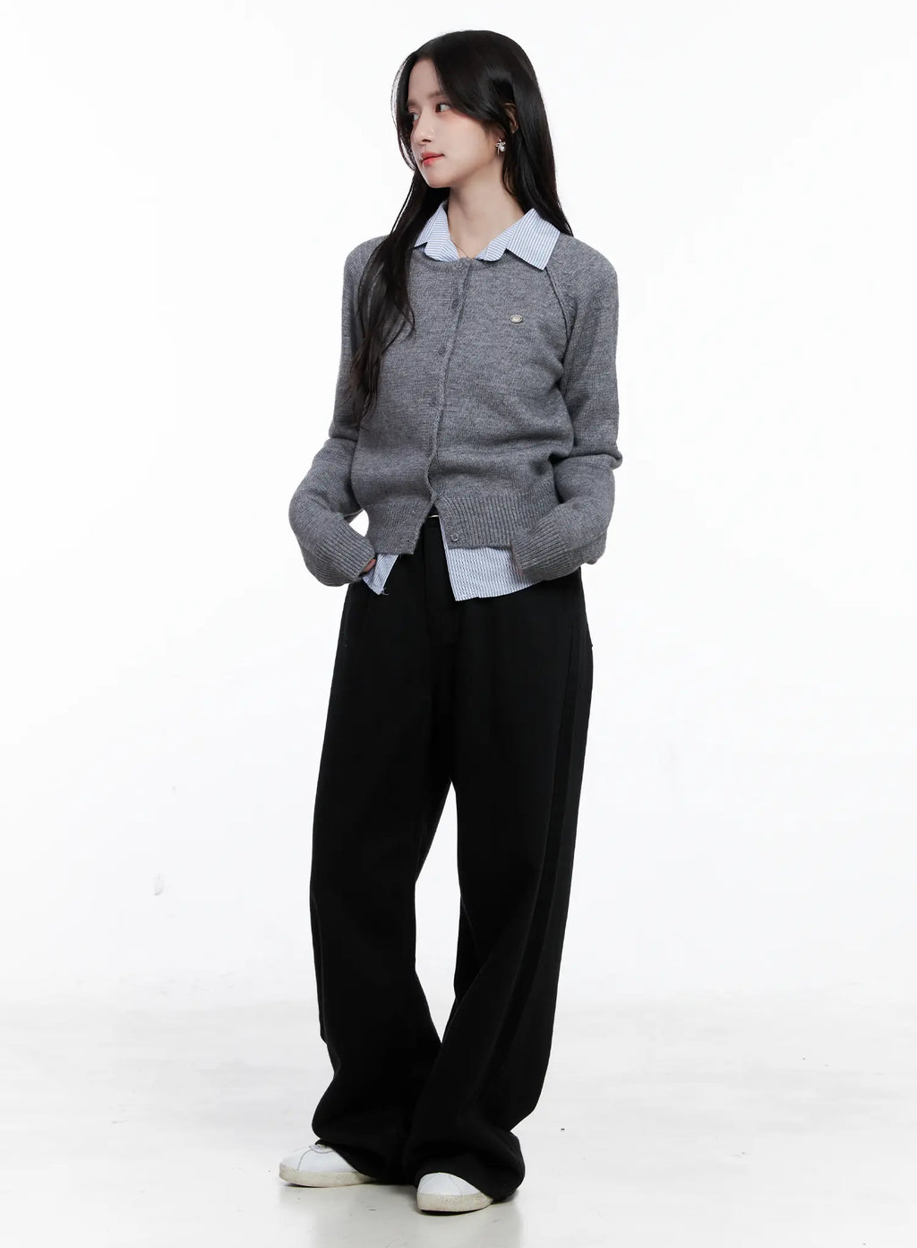 Button-Up Crewneck Cardigan CS523