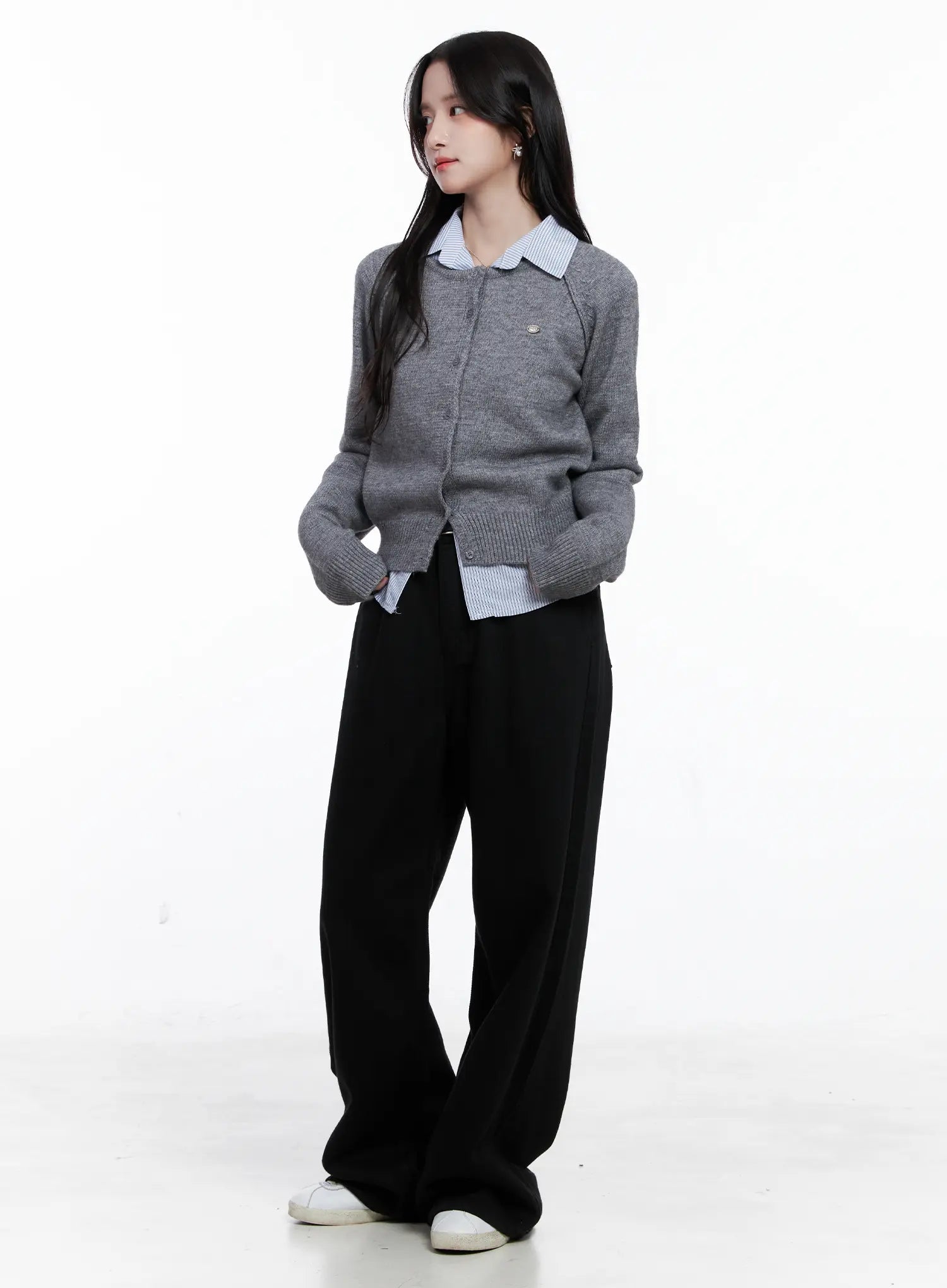 Button-Up Crewneck Cardigan CS523