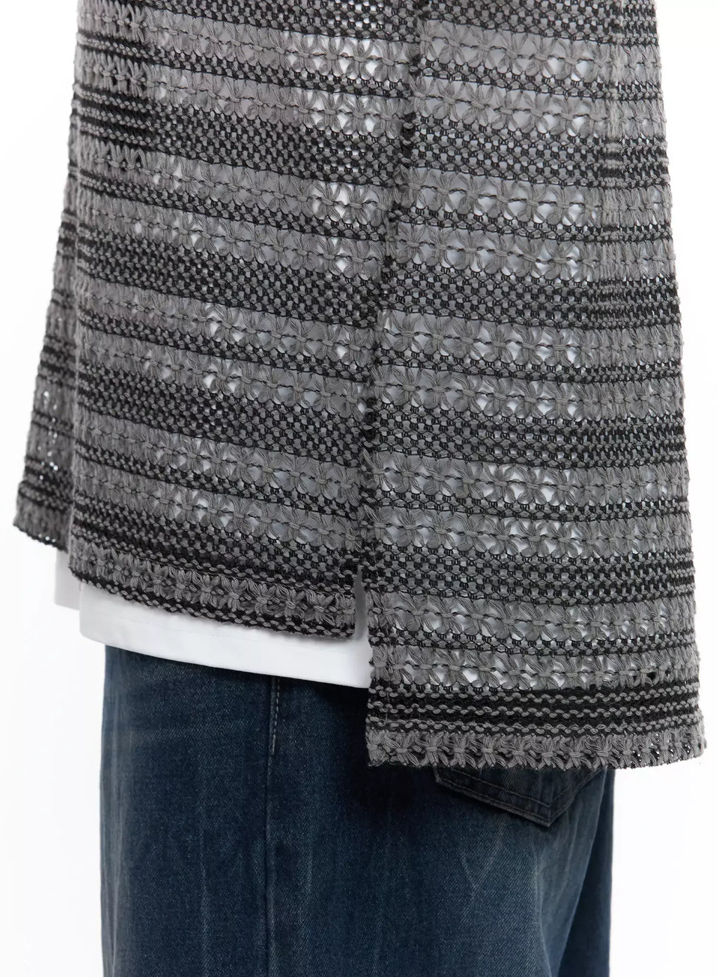 Men's Striped Knit V-Neck Vest IL516