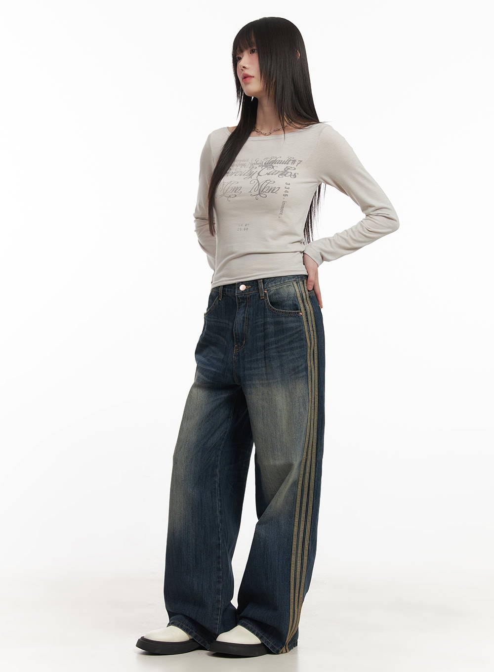 Daisee Striped Wide-Leg Jeans CF518