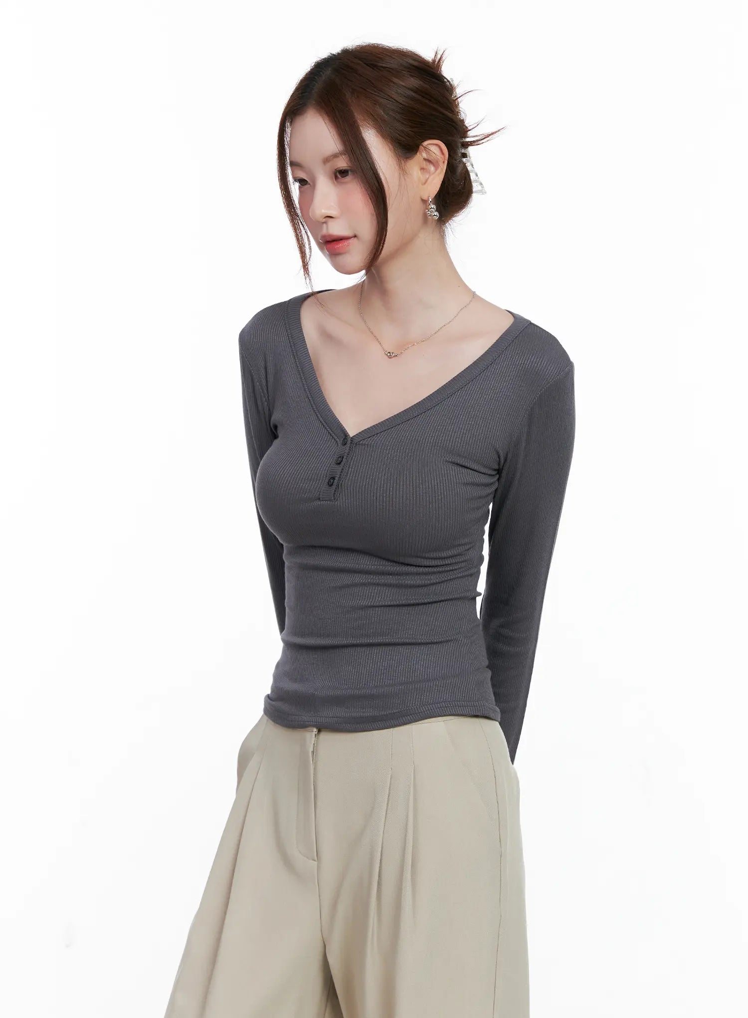 Slim-Fit Henley Neck Long Sleeve Top CG521