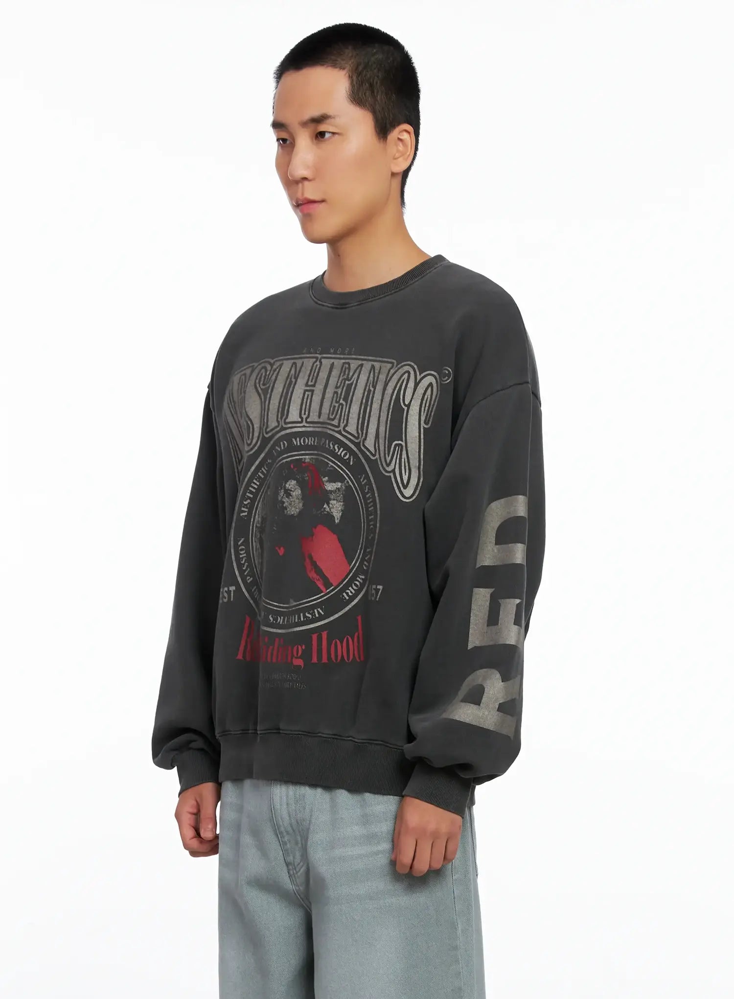 Men's Vintage Red Graphic Crewneck IS509