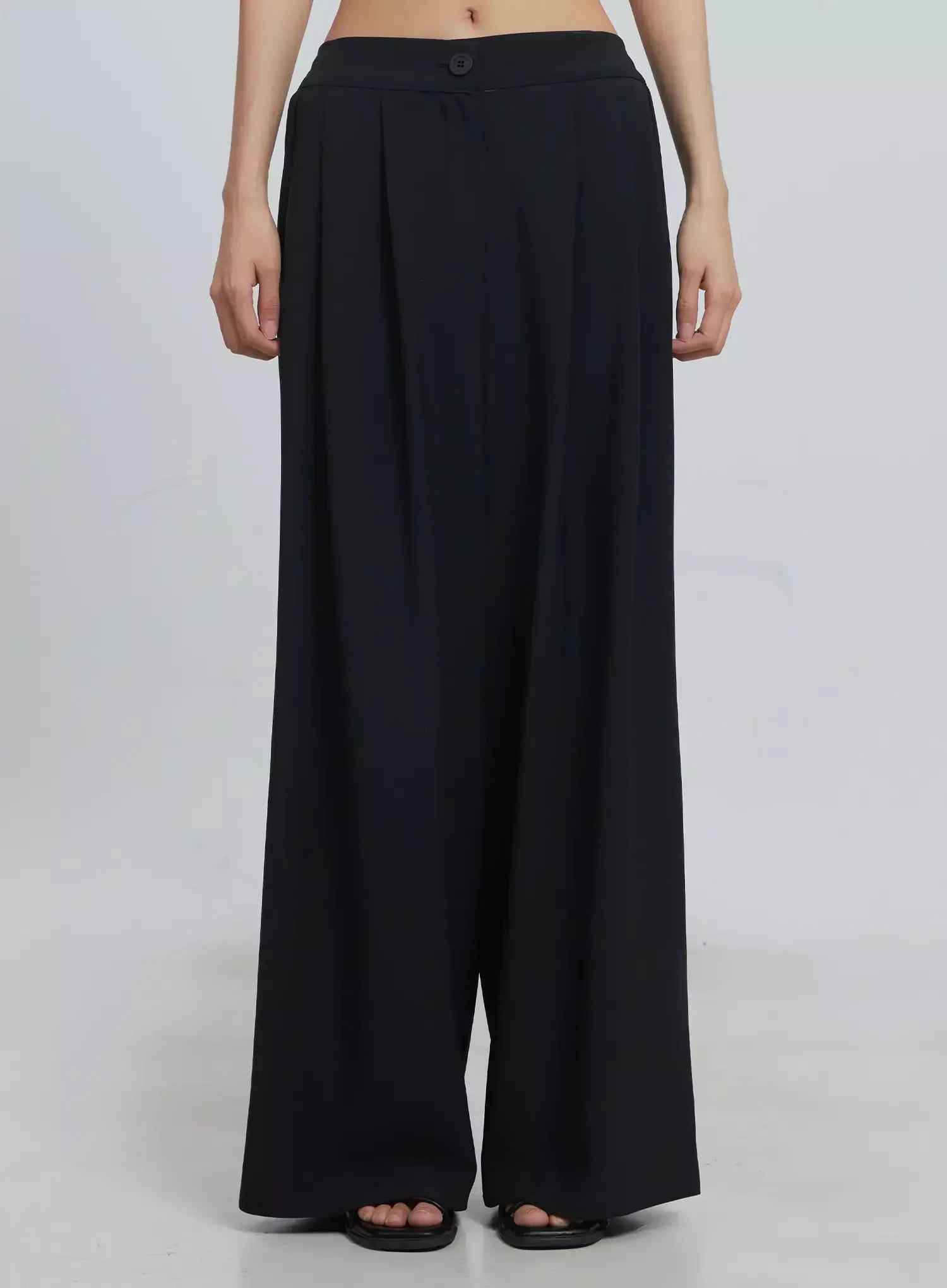 Pintuck Wide-Leg Pants IU512