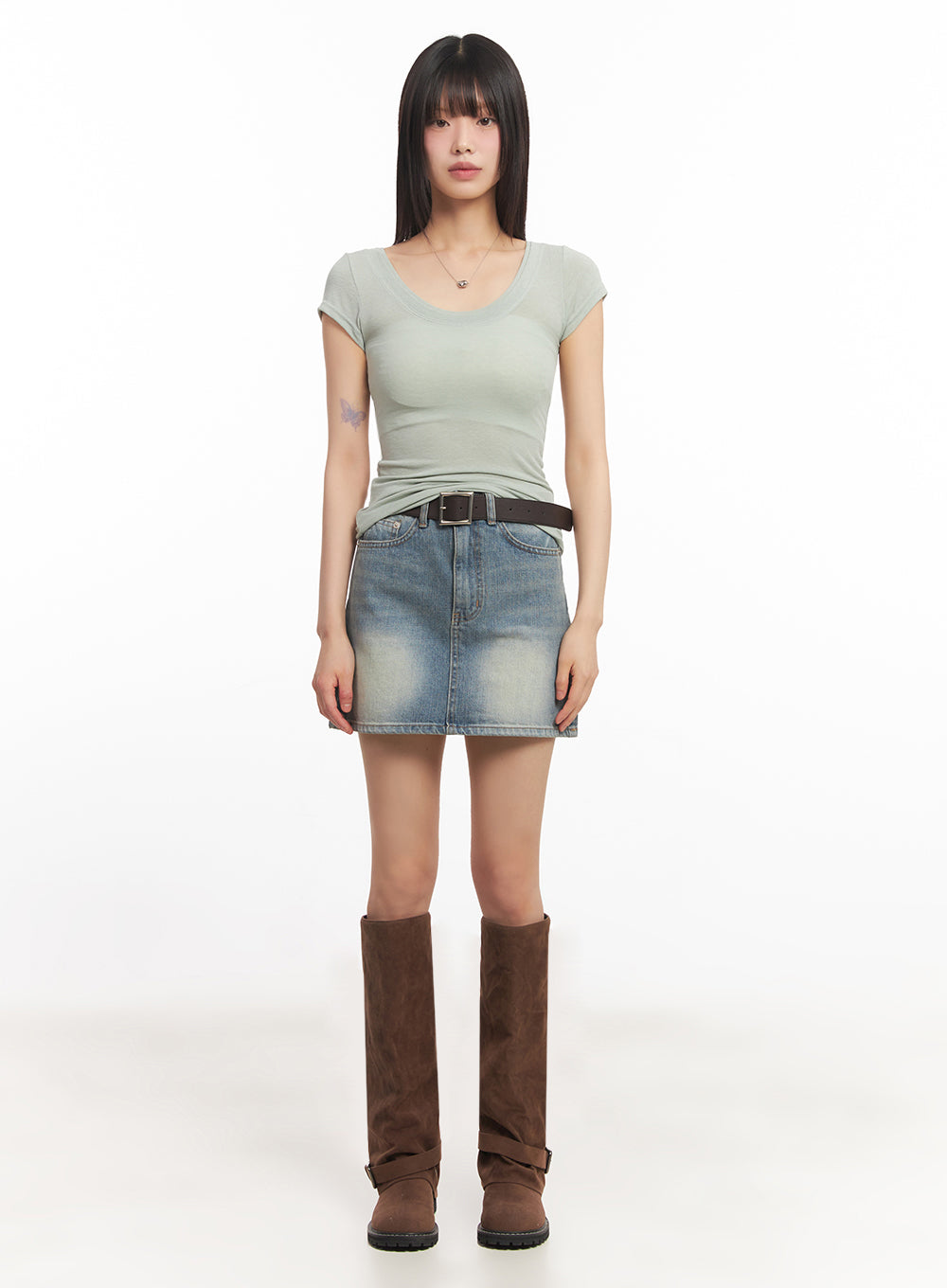 Slim-Fit Slightly Sheer Top IA528