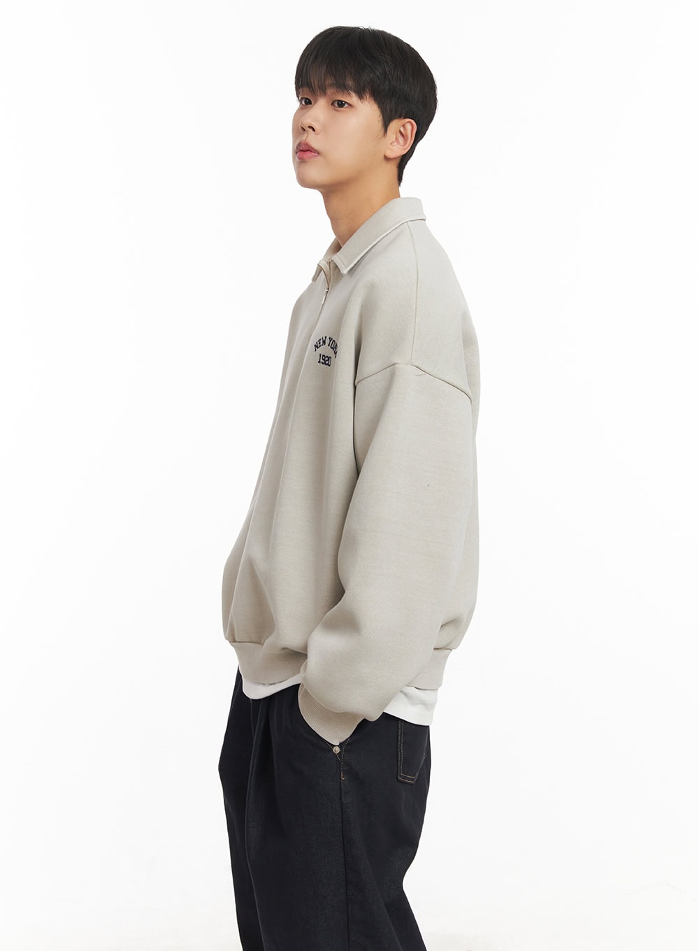 Men's Embroidered Half-Zip Sweatshirt IM517