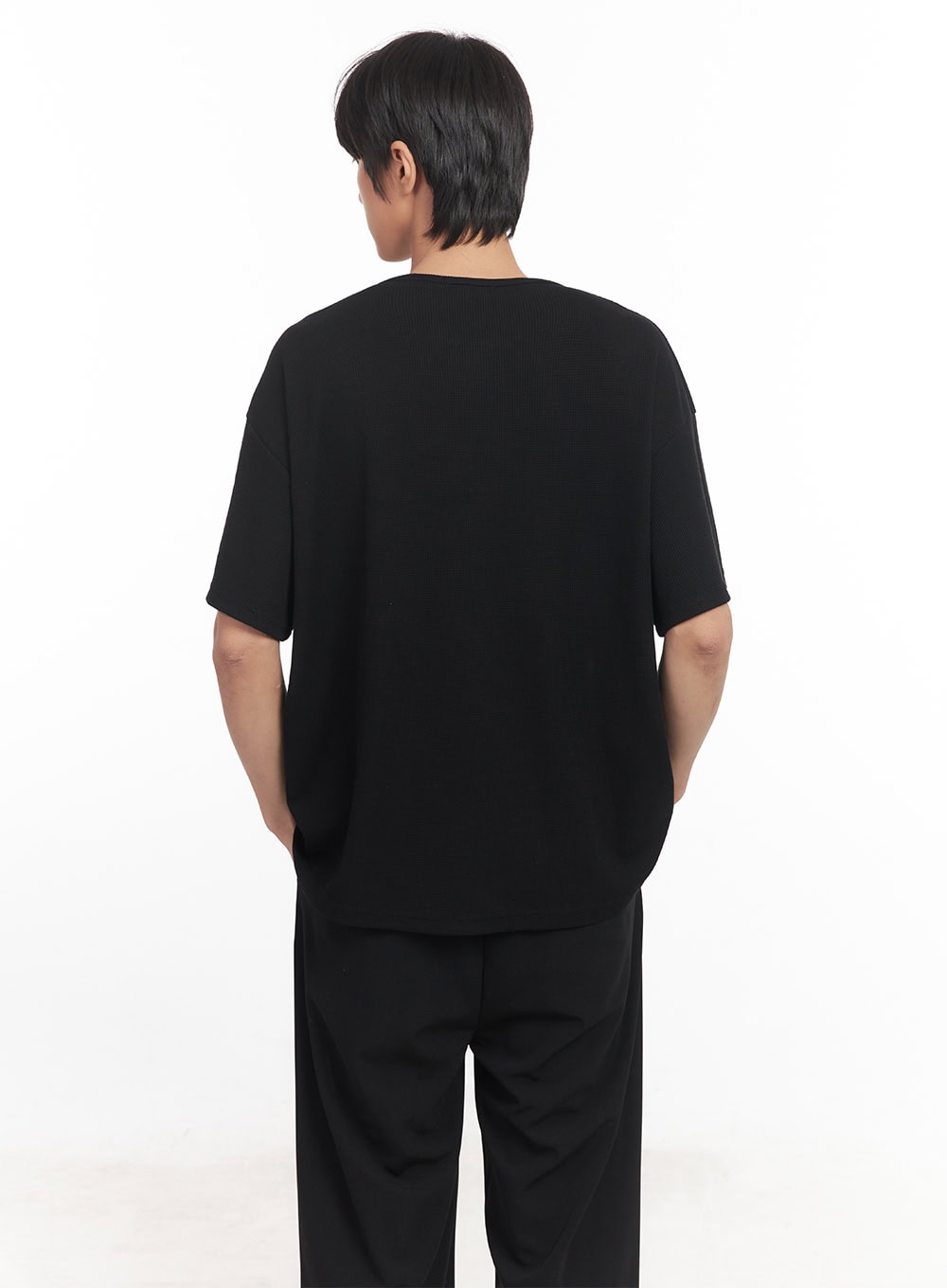 Men's Henley Neck Relaxed-Fit T-Shirt IA510