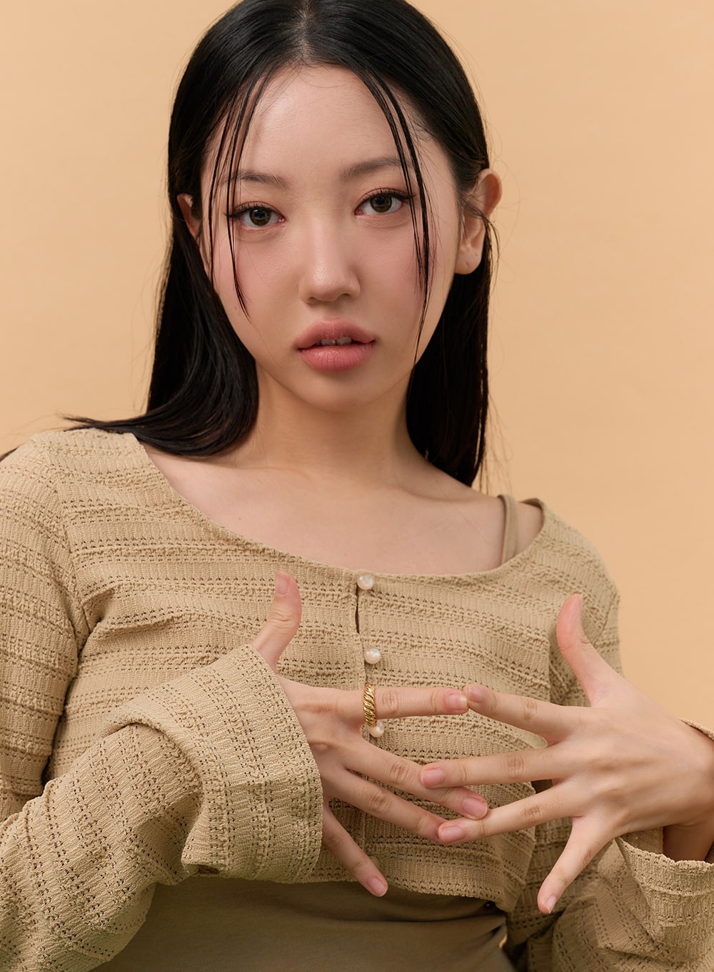 Gold Twisted Ring IN302