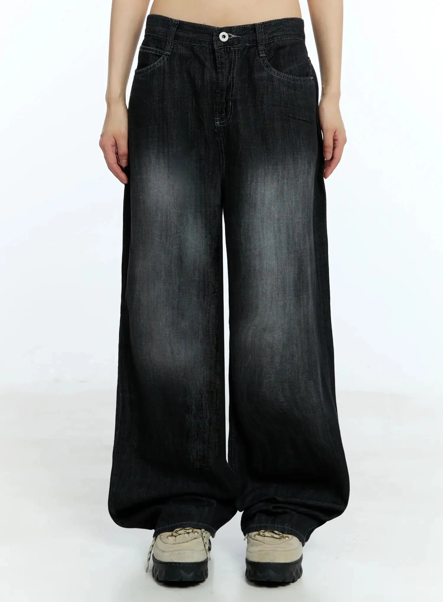 Wendy Washed Wide-Leg Jeans IU524