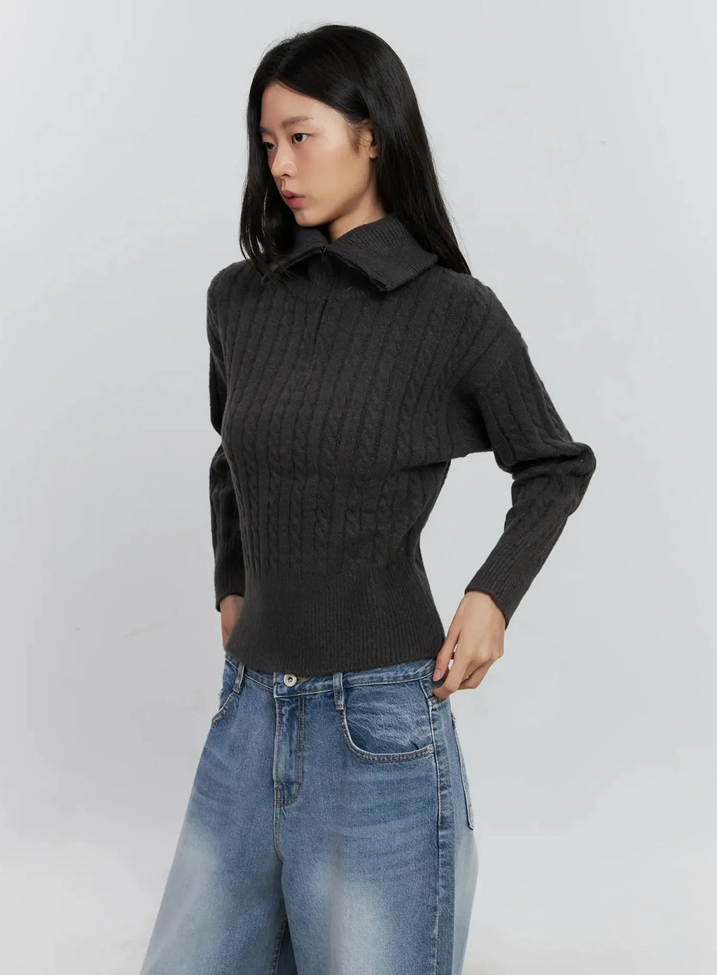 Cable-Knit High-Neck Zip-Up IS515