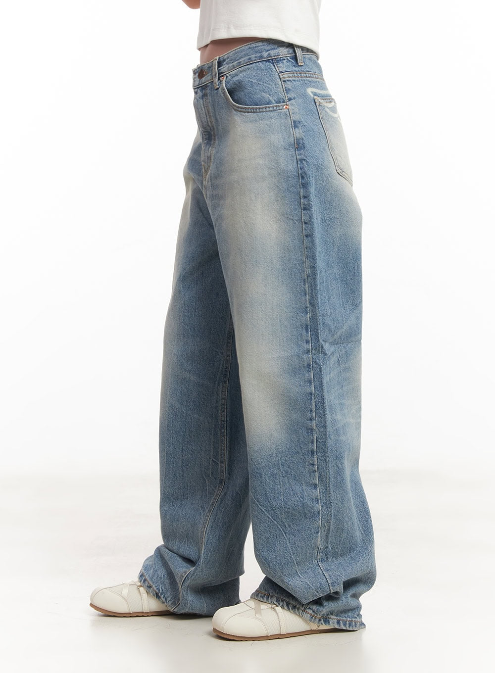 Lumira Back-Detail Washed Wide Leg Jeans CA530