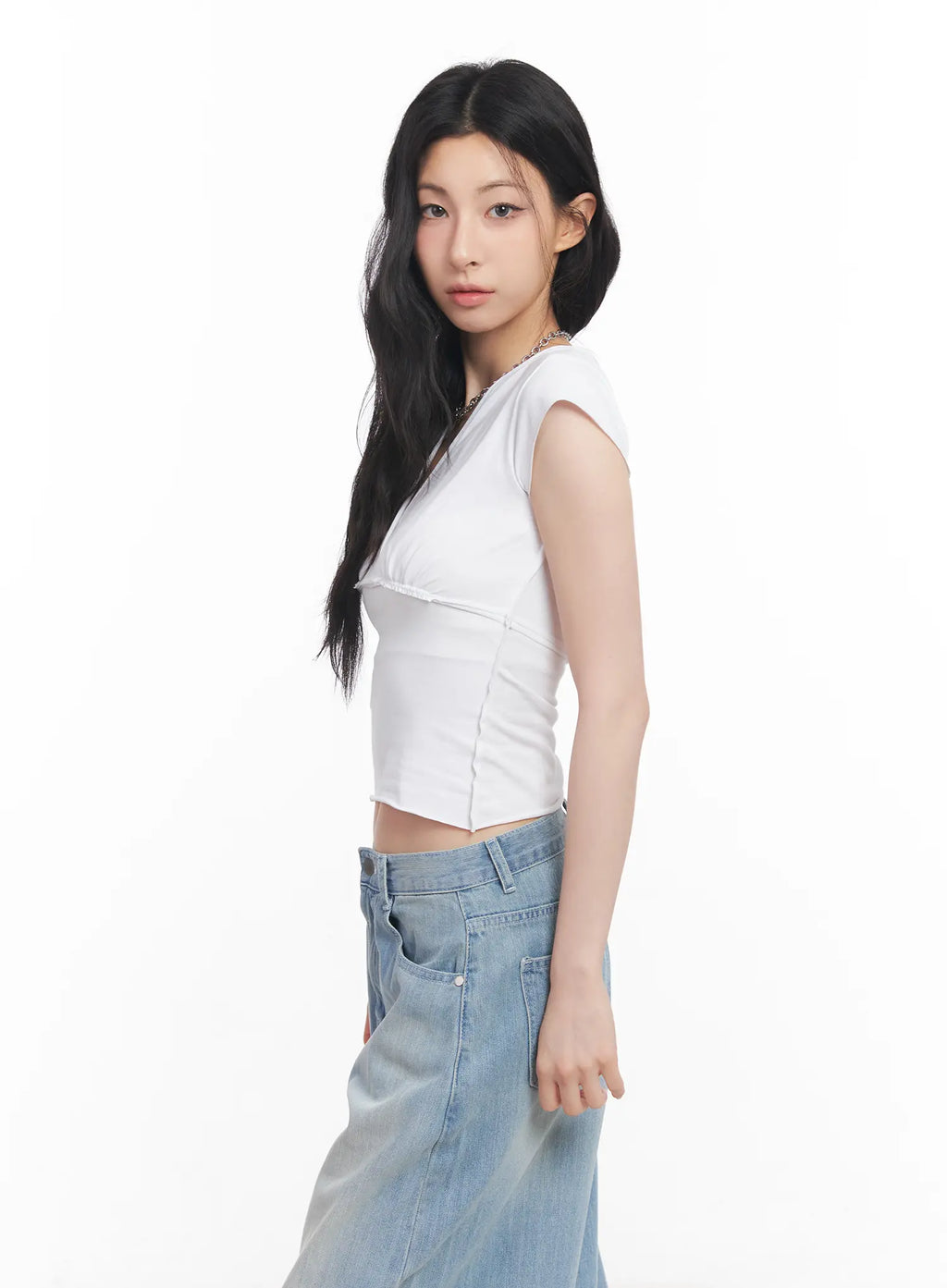 V-Neck Cropped Tee CU511