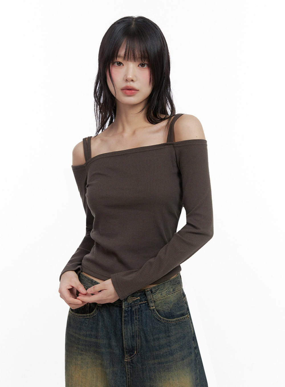 Strap Off-Shoulder Crop Top IO430