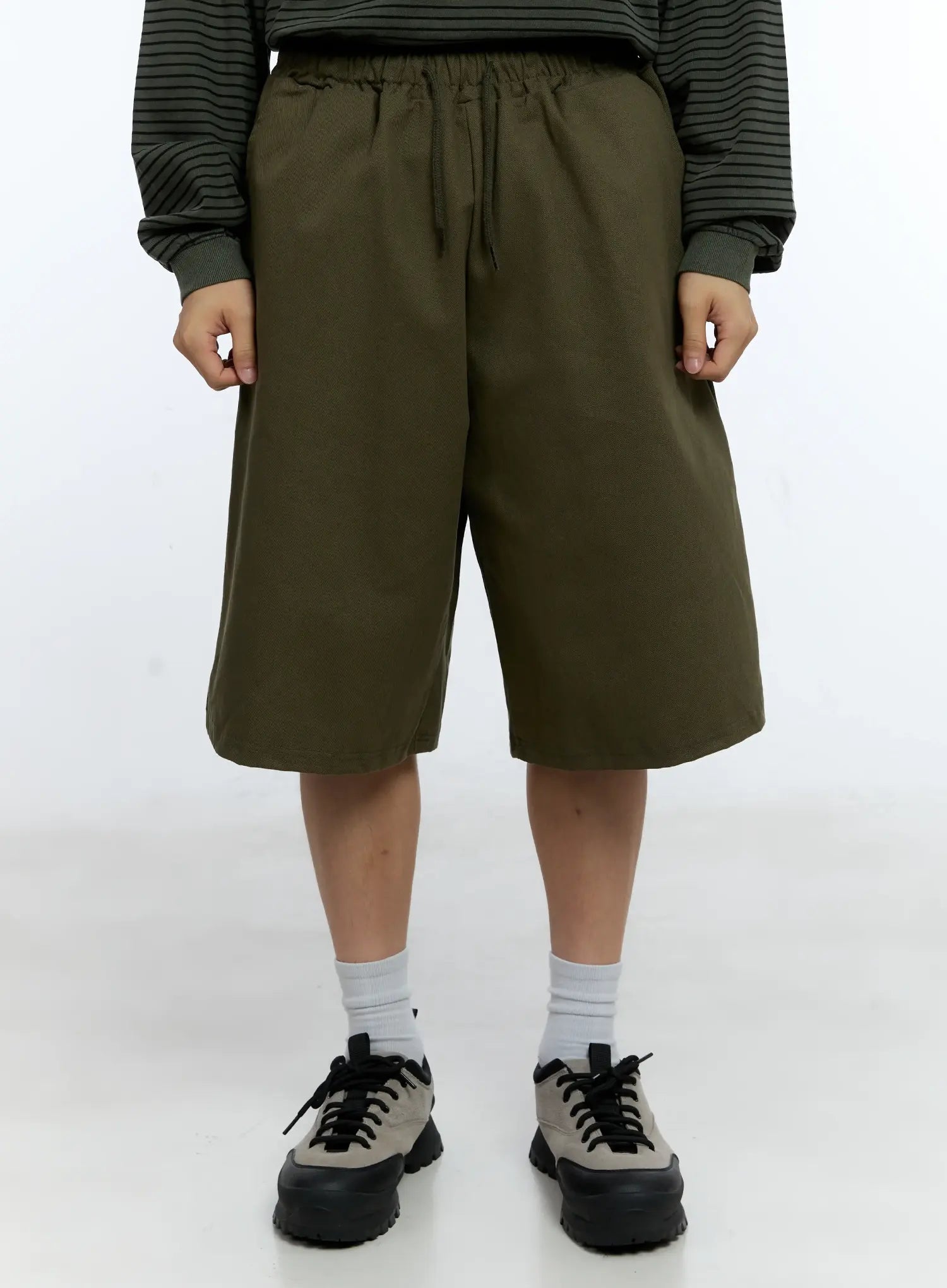 Men's Utility Bermuda Shorts IG519