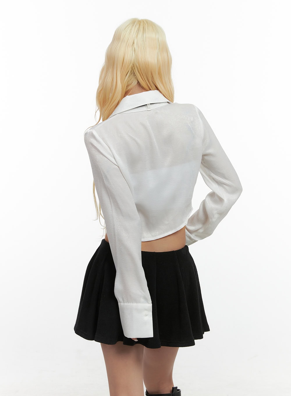 Chic Pintuck Buttoned Crop Shirt CS425