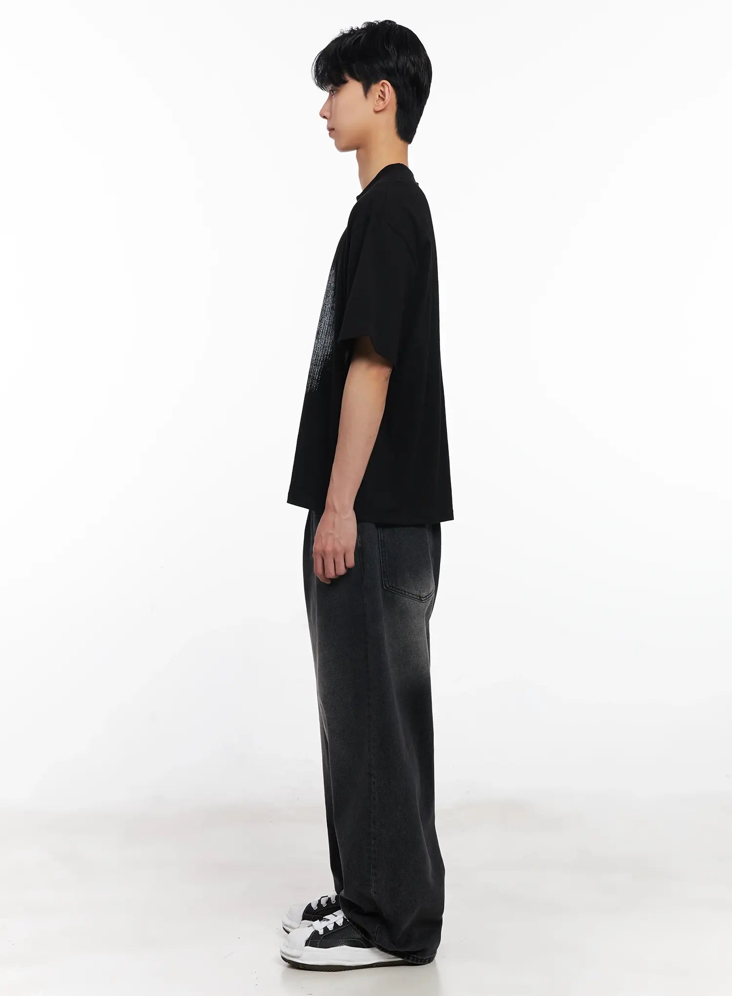 Men's Washed Wide-Leg Jeans IU526