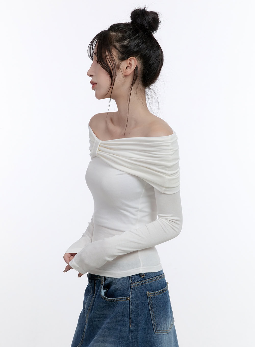 Shirred Off-Shoulder Solid T-Shirt CO419