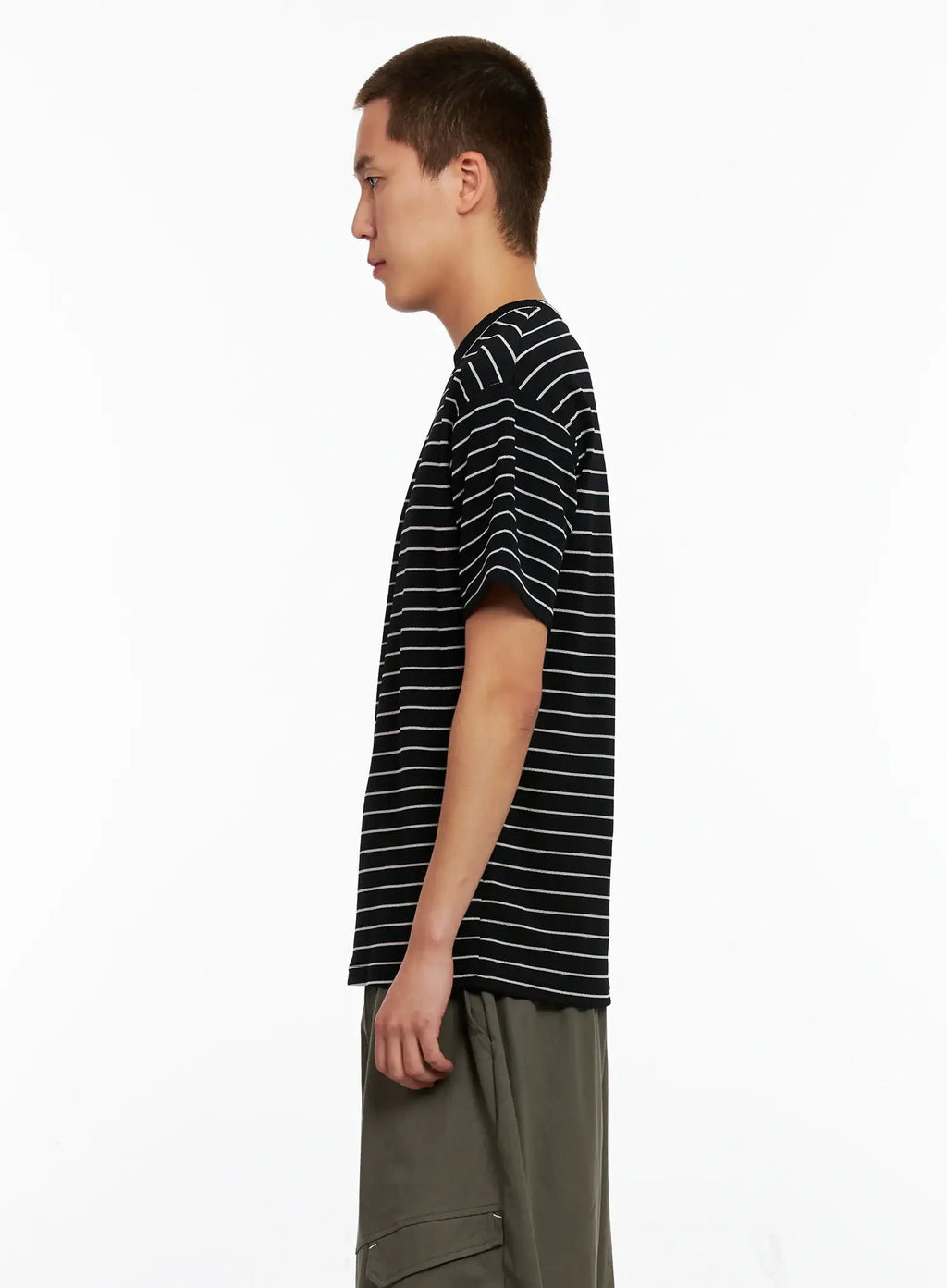 Men's Striped Relaxed-Fit Tee IG511