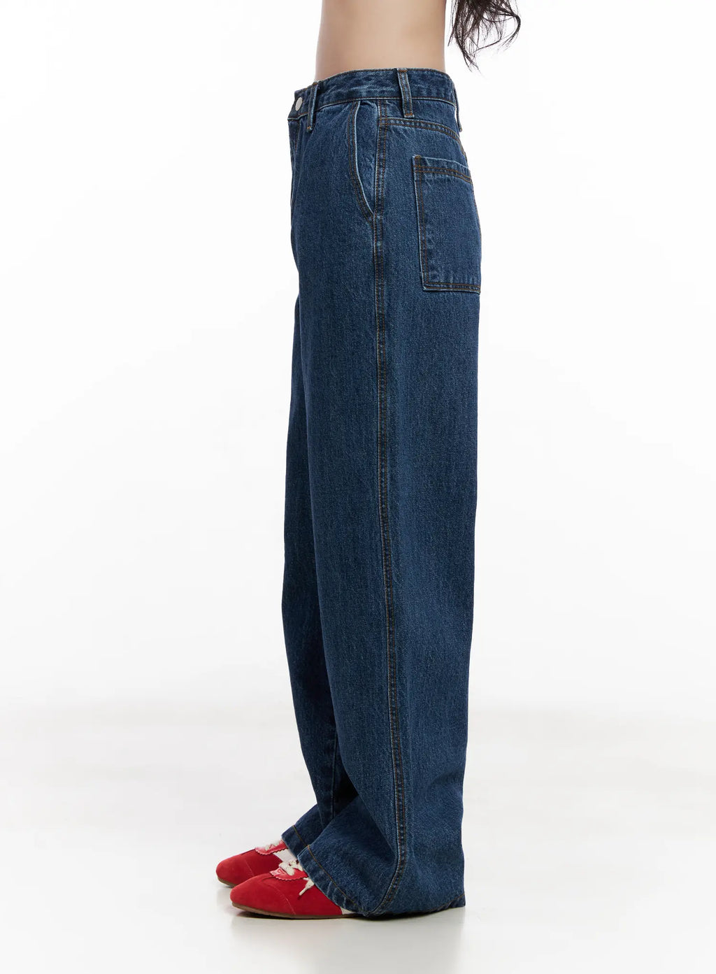 Ahyeon Classic Relaxed-Fit Denim Jeans CL515