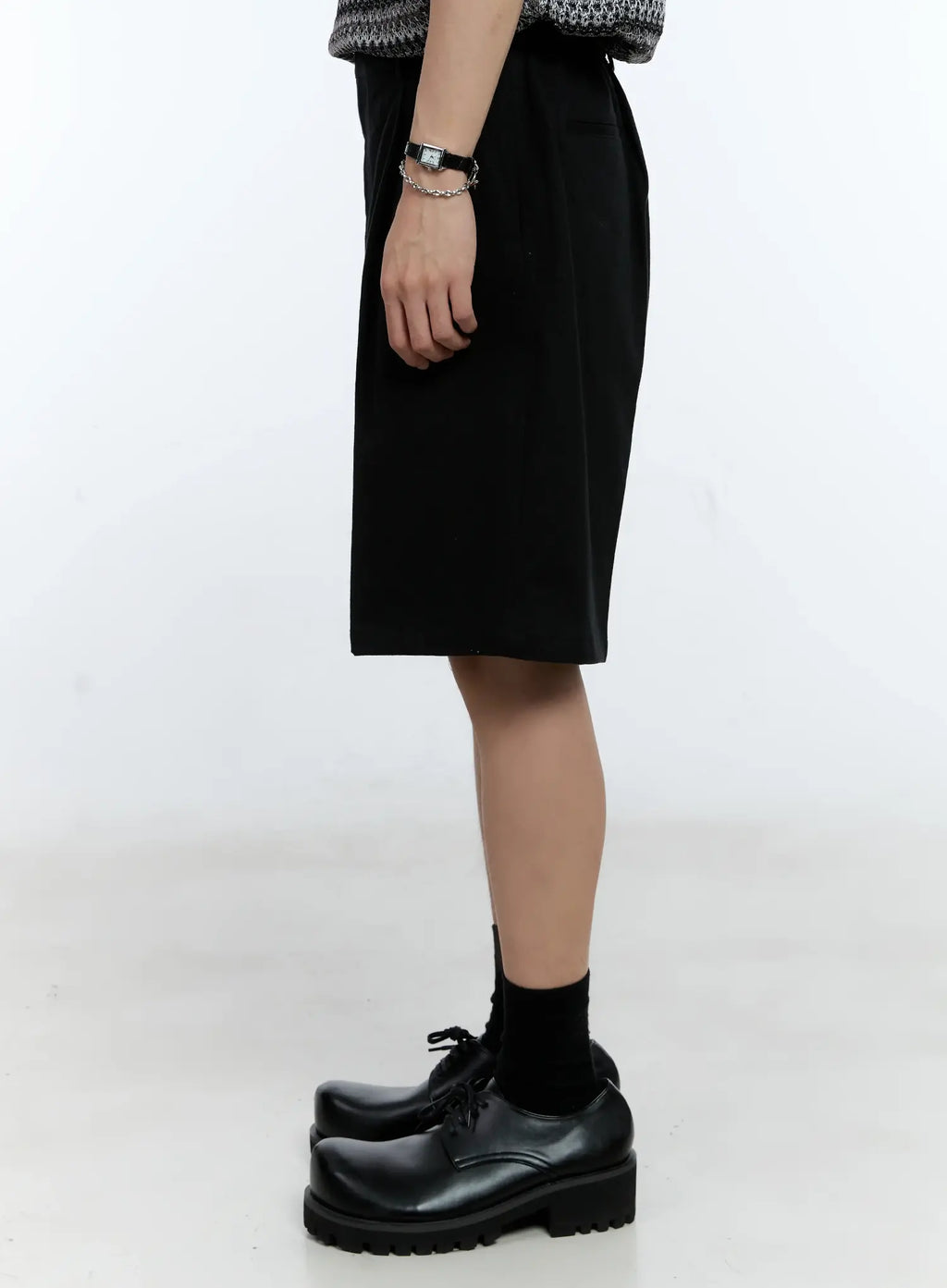 Men's Pleat Bermuda Shorts IG501