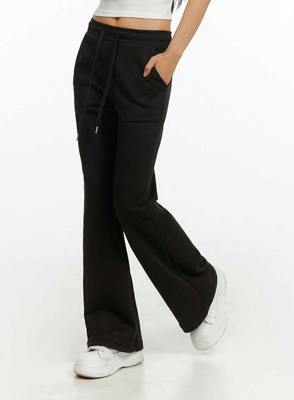 Slim Bootcut Sweatpants IY422