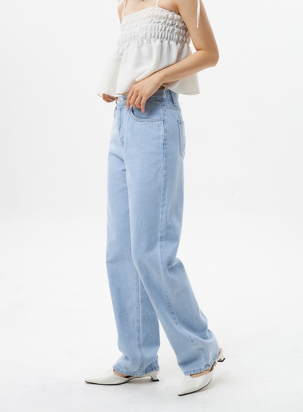 Wide Light Wash Jeans OL304