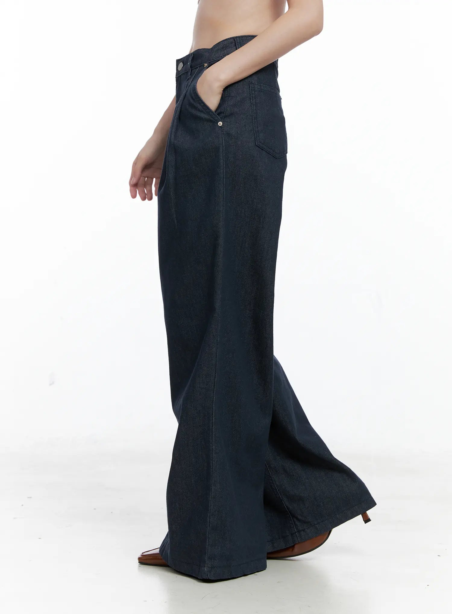 Lena Pintuck Baggy Jeans CO503