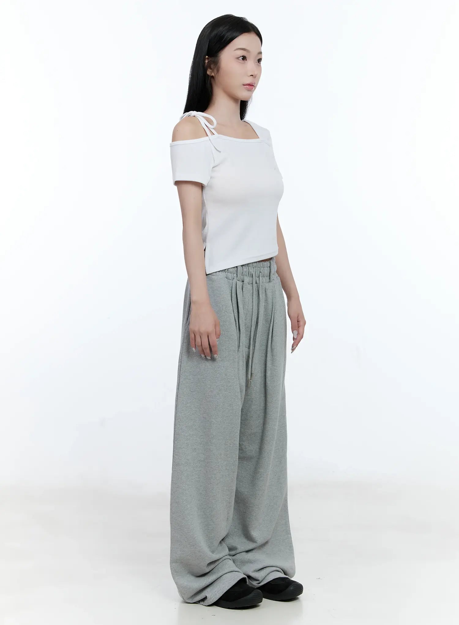 Asymmetric Off-Shoulder Tee CG501